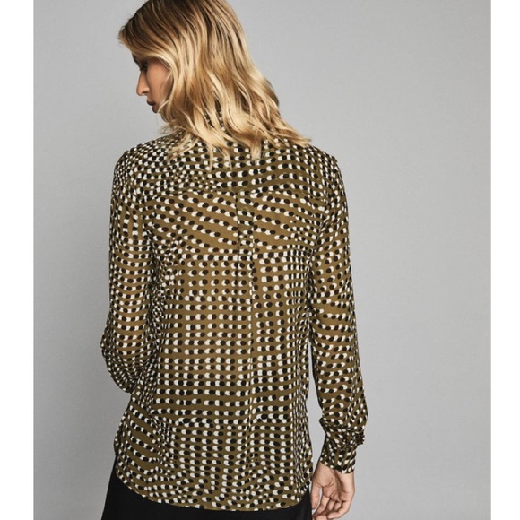 ✨NWOT✨Reiss Nicole Spot Printed Blouse - Picture 2 of 9